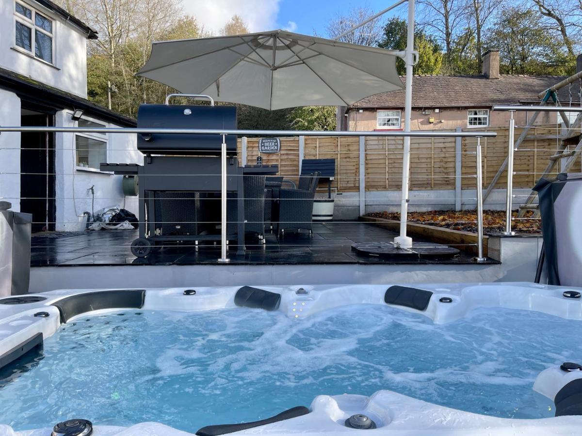 Tollgate House - Luxury Cozy Cottage - Huge Hot Tub - Alton Towers Cheadle  Zewnętrze zdjęcie