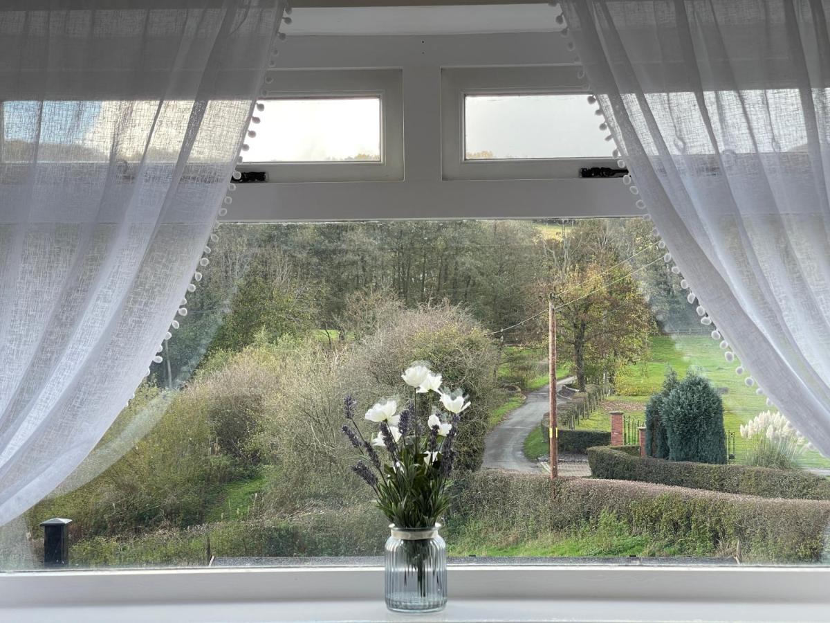 Tollgate House - Luxury Cozy Cottage - Huge Hot Tub - Alton Towers Cheadle  Zewnętrze zdjęcie