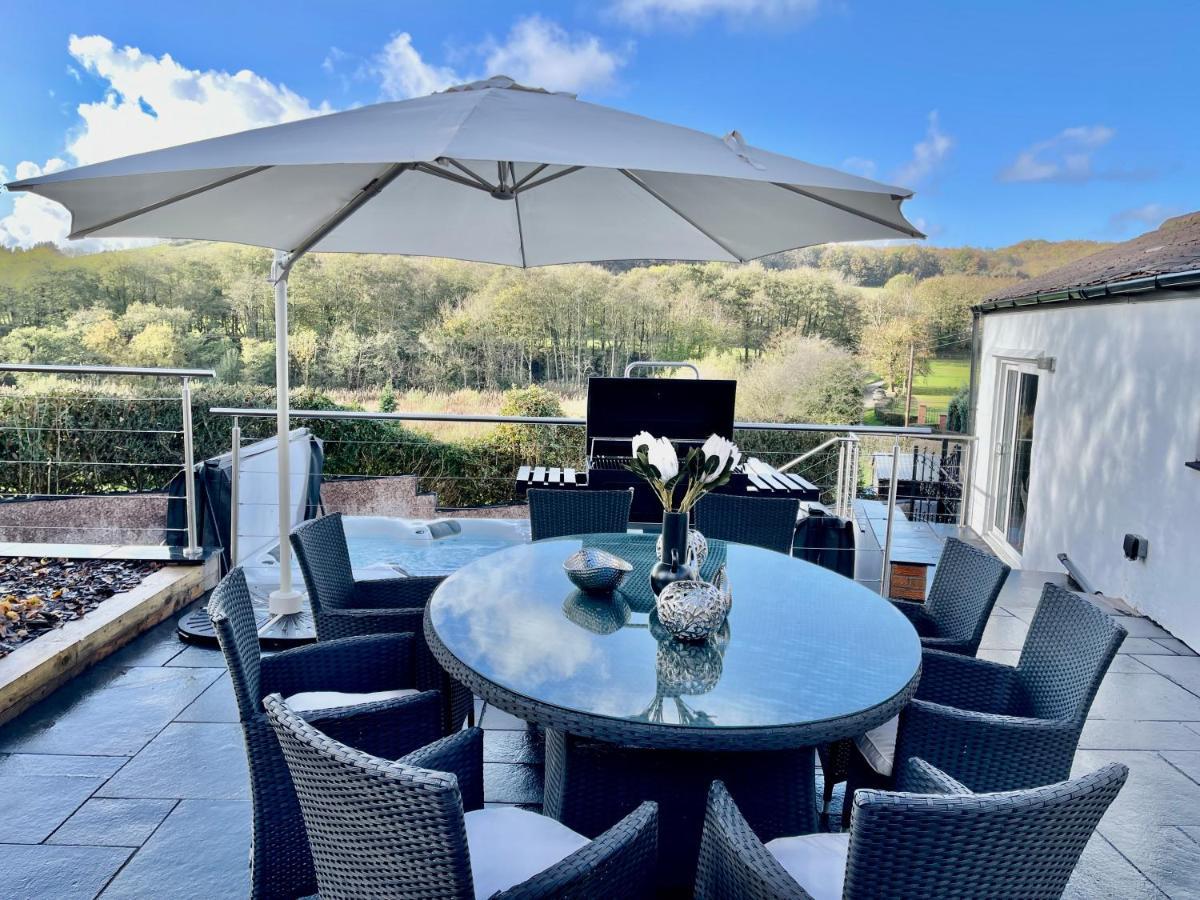 Tollgate House - Luxury Cozy Cottage - Huge Hot Tub - Alton Towers Cheadle  Zewnętrze zdjęcie